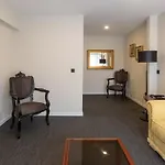 Afonso V & 3* אבאירו