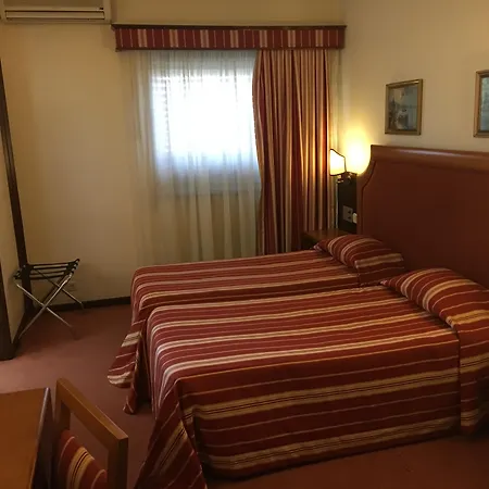 Afonso V & Szálloda Aveiro