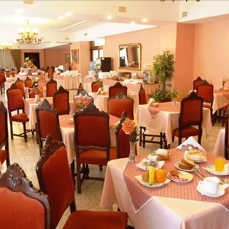 Afonso V & Ξενοδοχείο