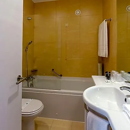 Afonso V & Hotel 3*