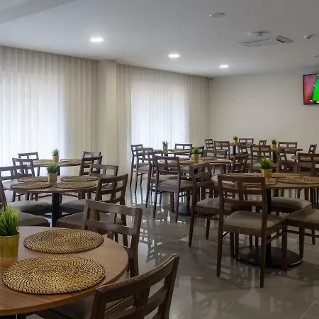 Afonso V Hotel