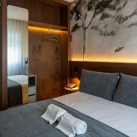 Afonso V & Hotel