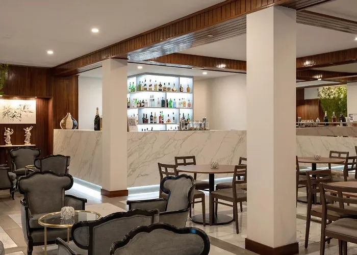 Afonso V & Αβέιρο