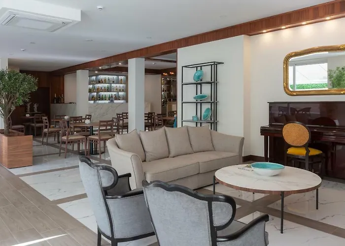 Afonso V & Hotel Aveiro